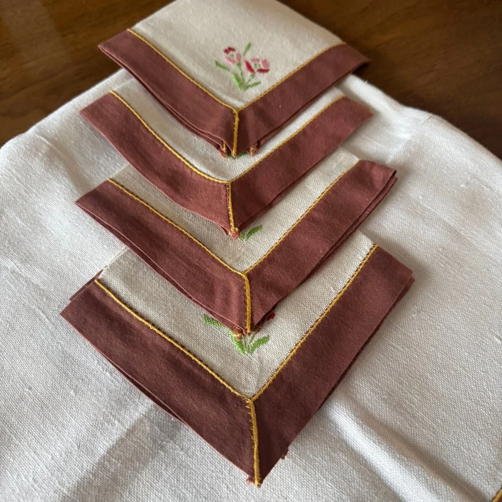 Vintage Embroidered Linen Napkin Set with Rose Floral Design Square Bistro Table